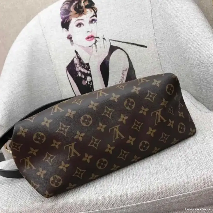 Fashionrep Bags 19B570427 LV 0712